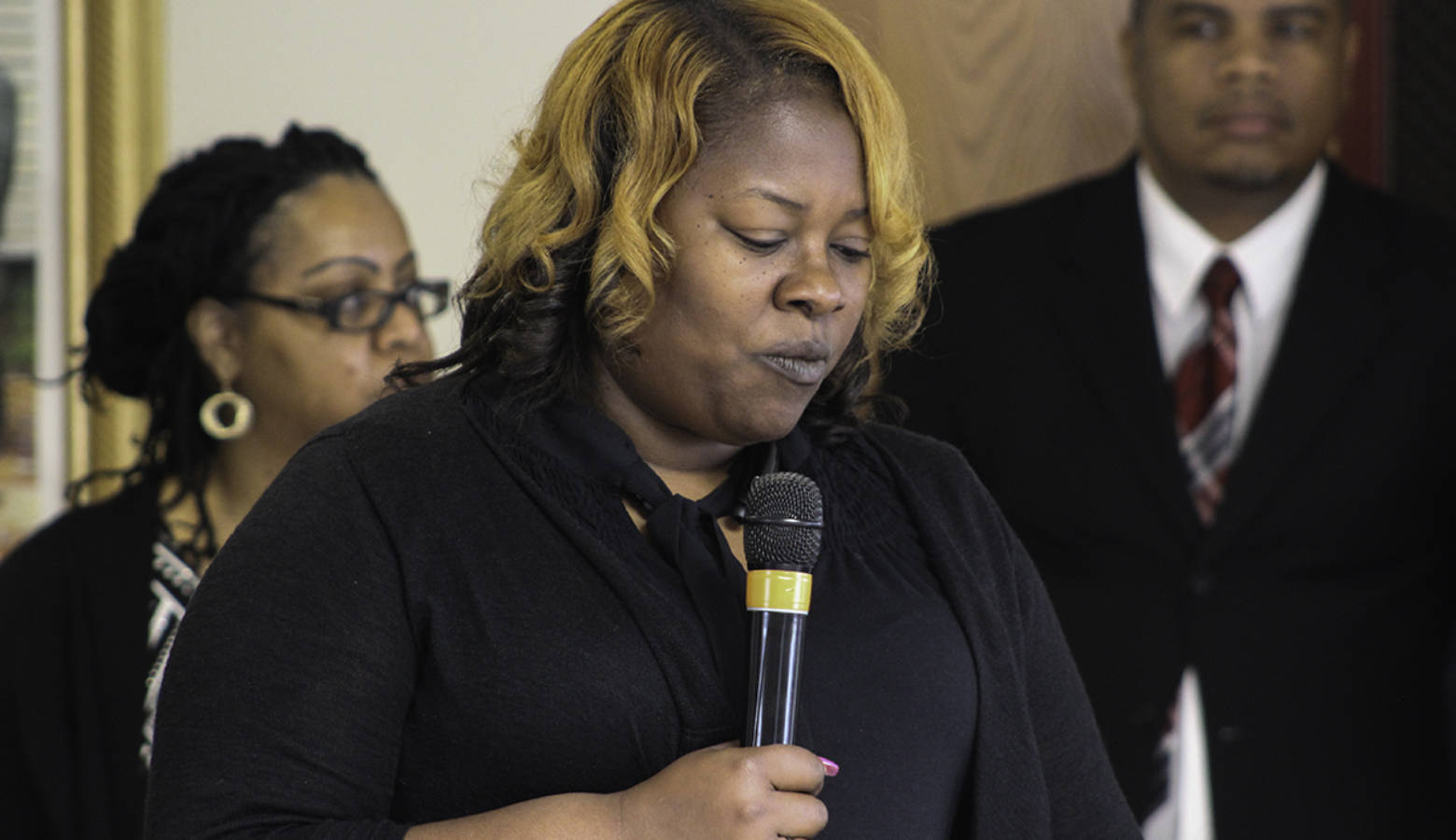 Keesha Daniels advocates for Calumet residents with state and national NAACP leaders the day EPA Administrator Scott Pruitt visted East Chicago. Pruitt was invited to the NAACP meeting, but declined to attend. (Annie Ropeik/IPB News)