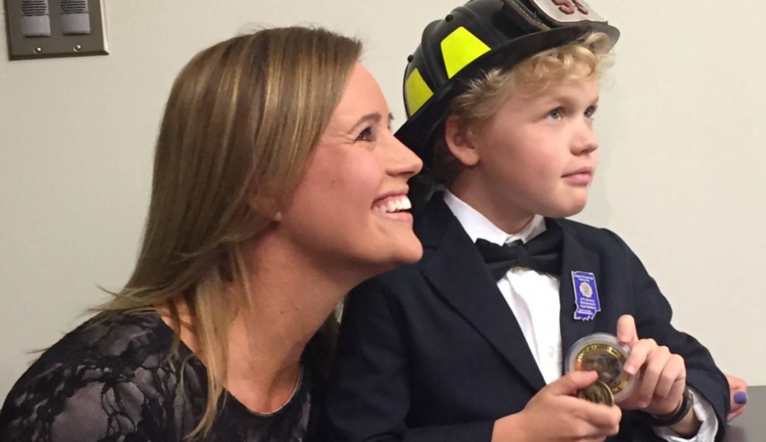 Laura McLinn and her son Jordan. (Jill Sheridan/IPB News)