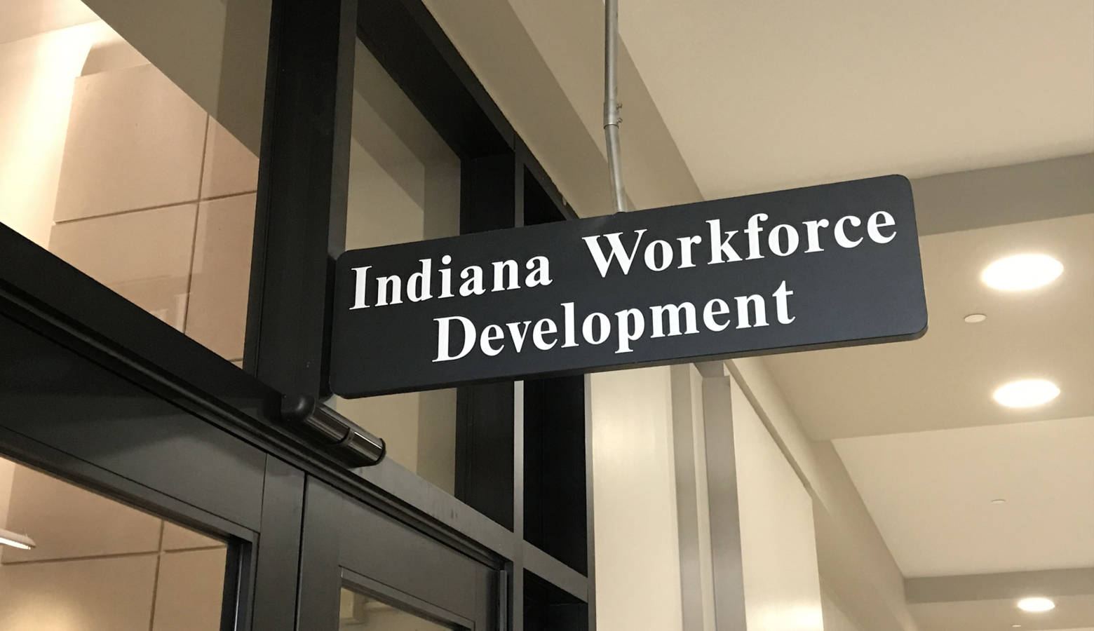 The Hoosier State’s unemployment rate is at 3.2 percent for the third consecutive month. (Brandon Smith/IPB News)