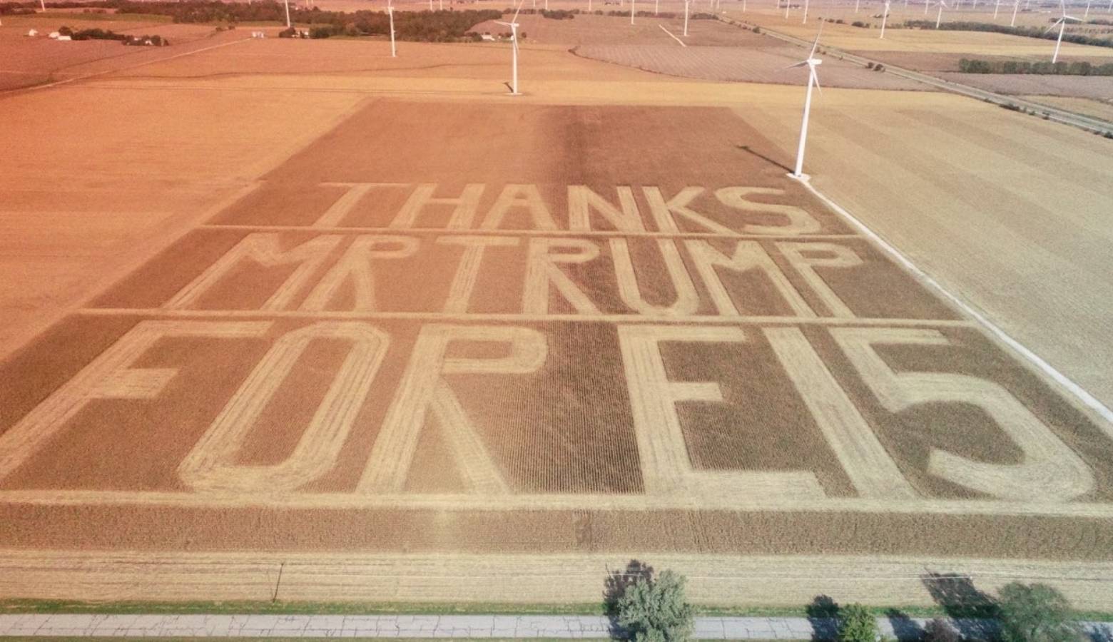 Benton County Farmer Bruce Buchanan harvests corn to create the message "Thanks Mr. Trump For E15" into his field. (Photo provided by Paige Britton and Barry Tolen)