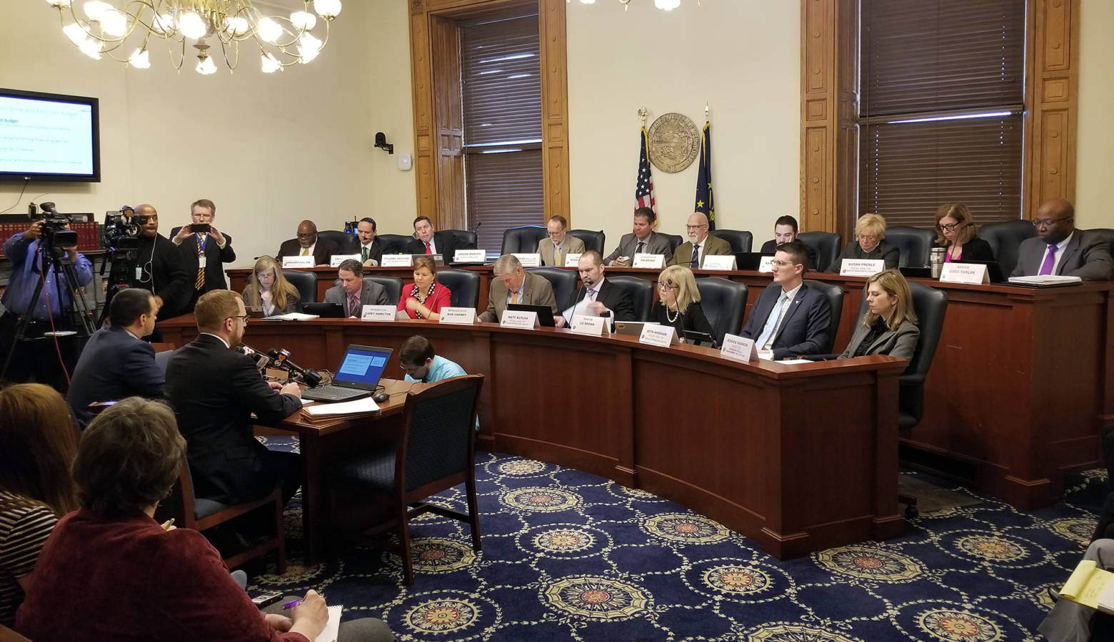 The State Budget Committee hears a presentation on Gov. Eric Holcomb's proposed budget from State Budget Director Jason Dudich and Office of Management and Budget Director Micah Vincent. (Jeanie Lindsay/IPB News)