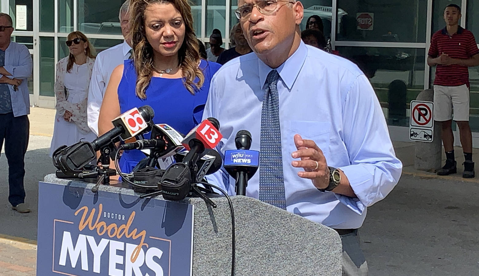 Health care executive and former State Health Commissioner Woody Myers announces his 2020 bid for governor. (Brandon Smith/IPB News)