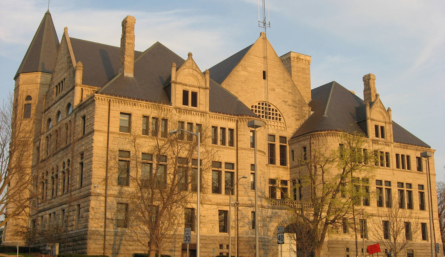 Wayne County Courthouse (Wikimedia Commons)