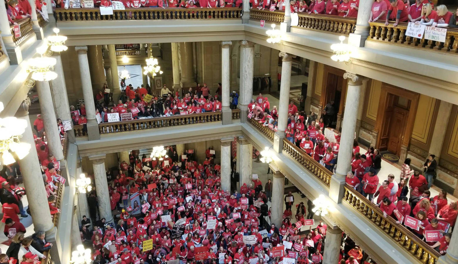 Teachers rally at the statehouse in March 2019. (Jeanie Lindsay/IPB News)