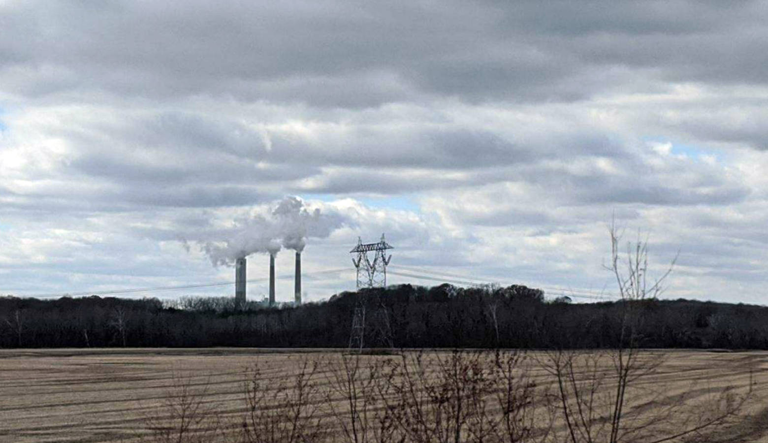 The Petersburg coal plant off of Highway 57. (Rebecca Thiele/IPB News)