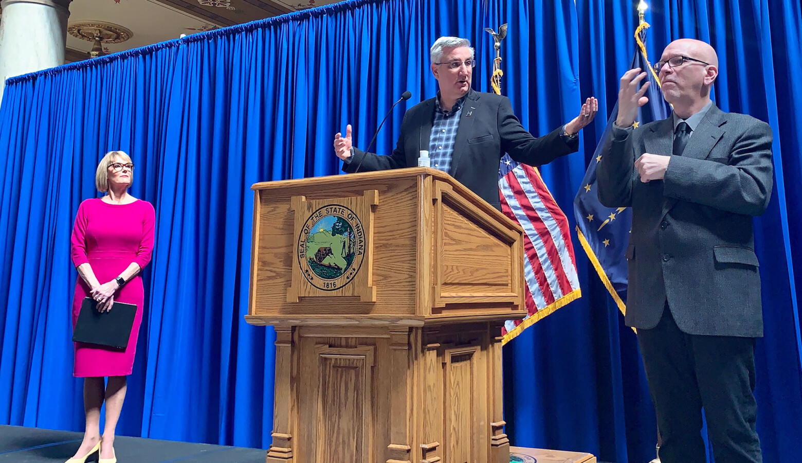 Gov. Eric Holcomb discusses the state's latest updates on COVID-19 relief. (Brandon Smith/IPB News)