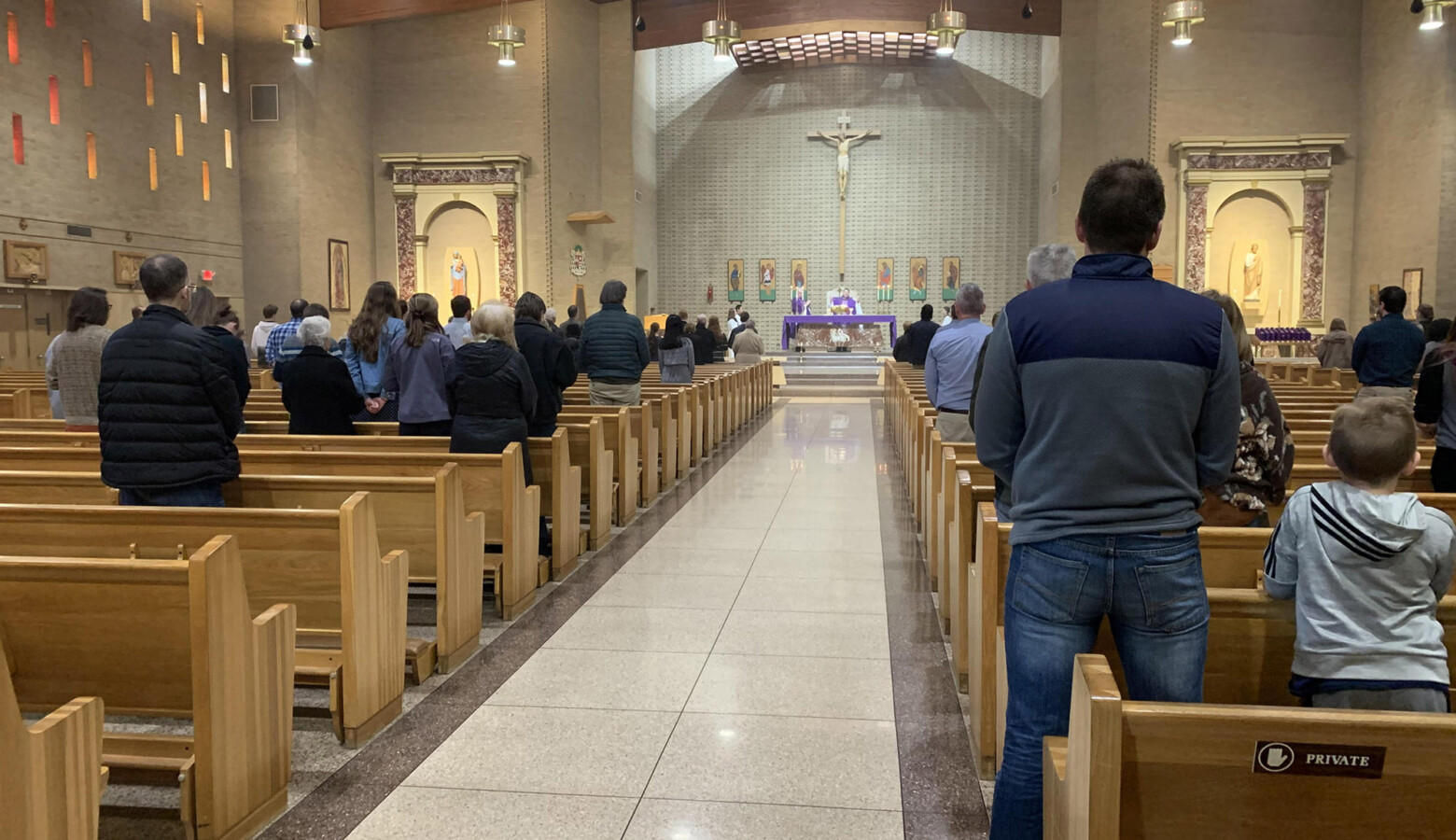 Sunday morning mass at St. Matthew Cathedral in South Bend on March 15, 2020. (Annacaroline Caruso/WVPE)
