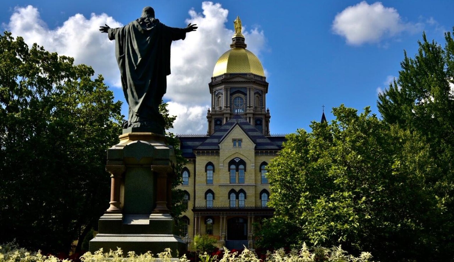 Notre Dame will not let students register for the spring semester if they don't take a mandatory COVID-19 exit testing before leaving campus at the end of the semester. (Justin Hicks/IPB News)