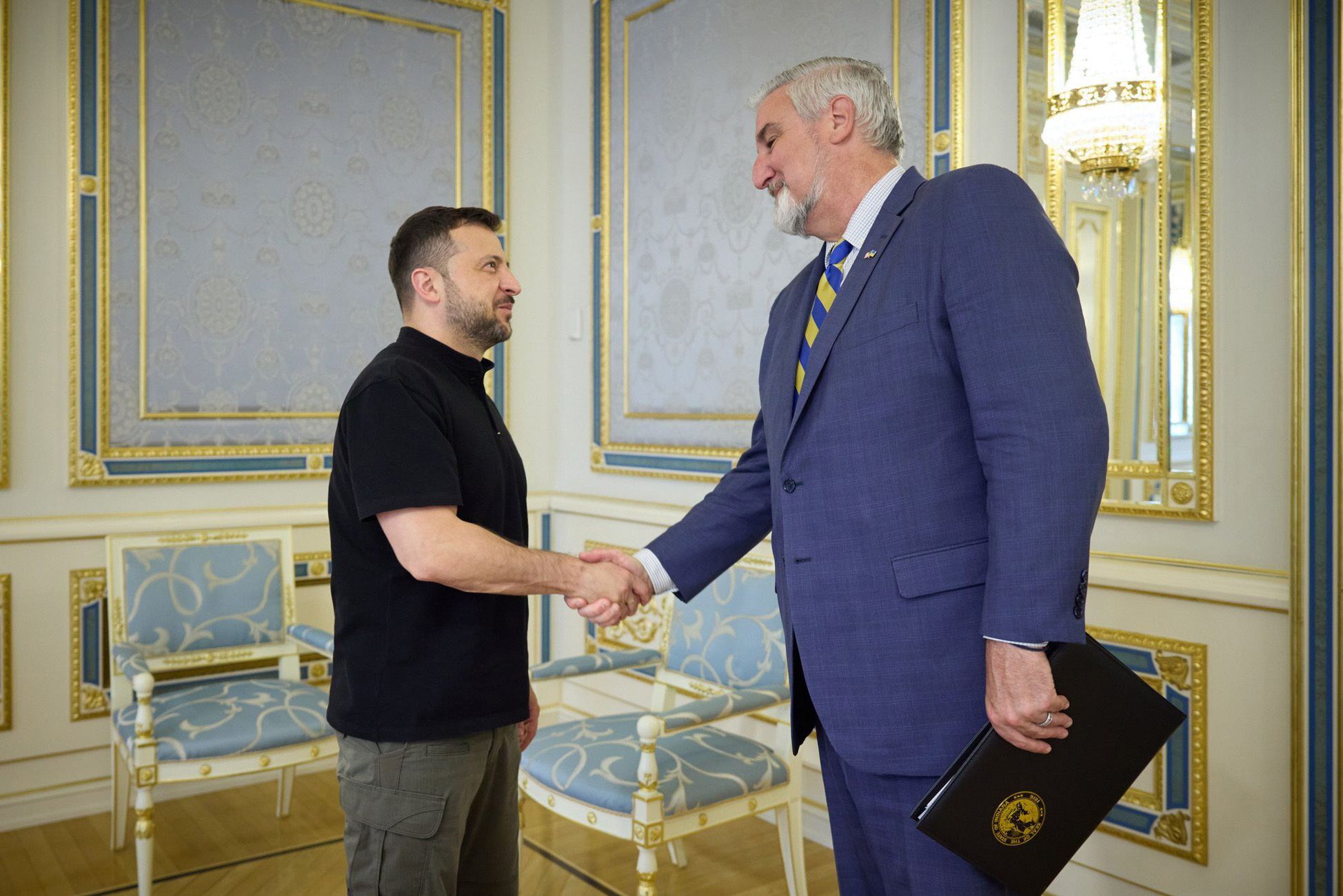 Holcomb becomes first U.S. governor to visit Ukraine since full-scale Russian invasion